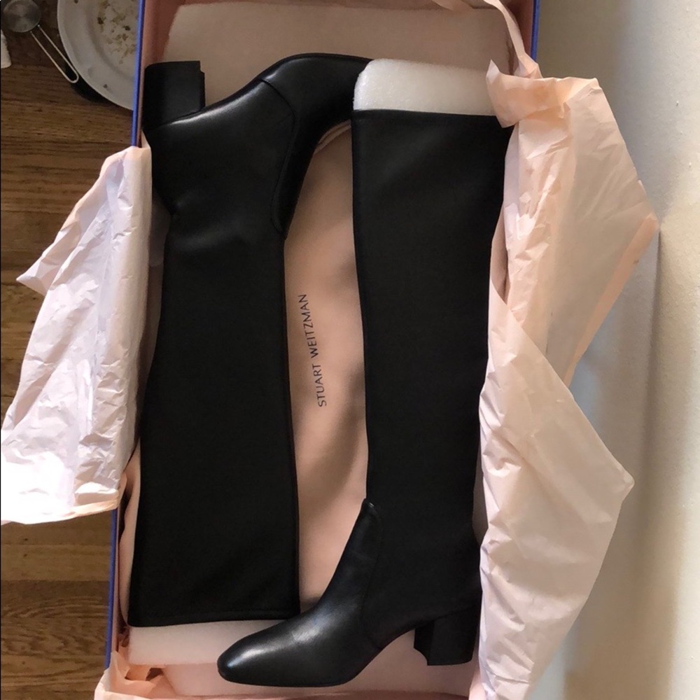 ✨NEVER WORN✨ Stuart Weitzman Knee-High Boots
